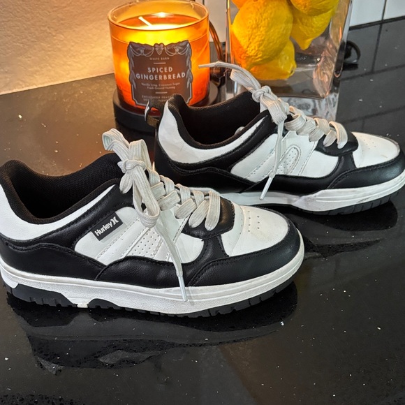 Hurley Boys Black and White Sneakers - Picture 2 of 6